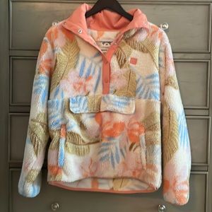 Billabong Women’s Outdoor Pullover